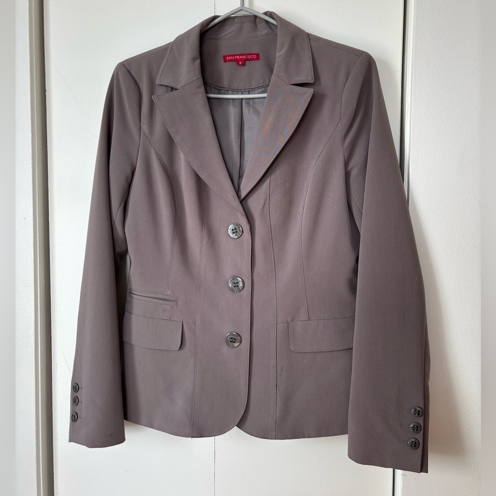 🎉4/30$🎉 San Francisco Taupe Fitted Blazer - Size 5